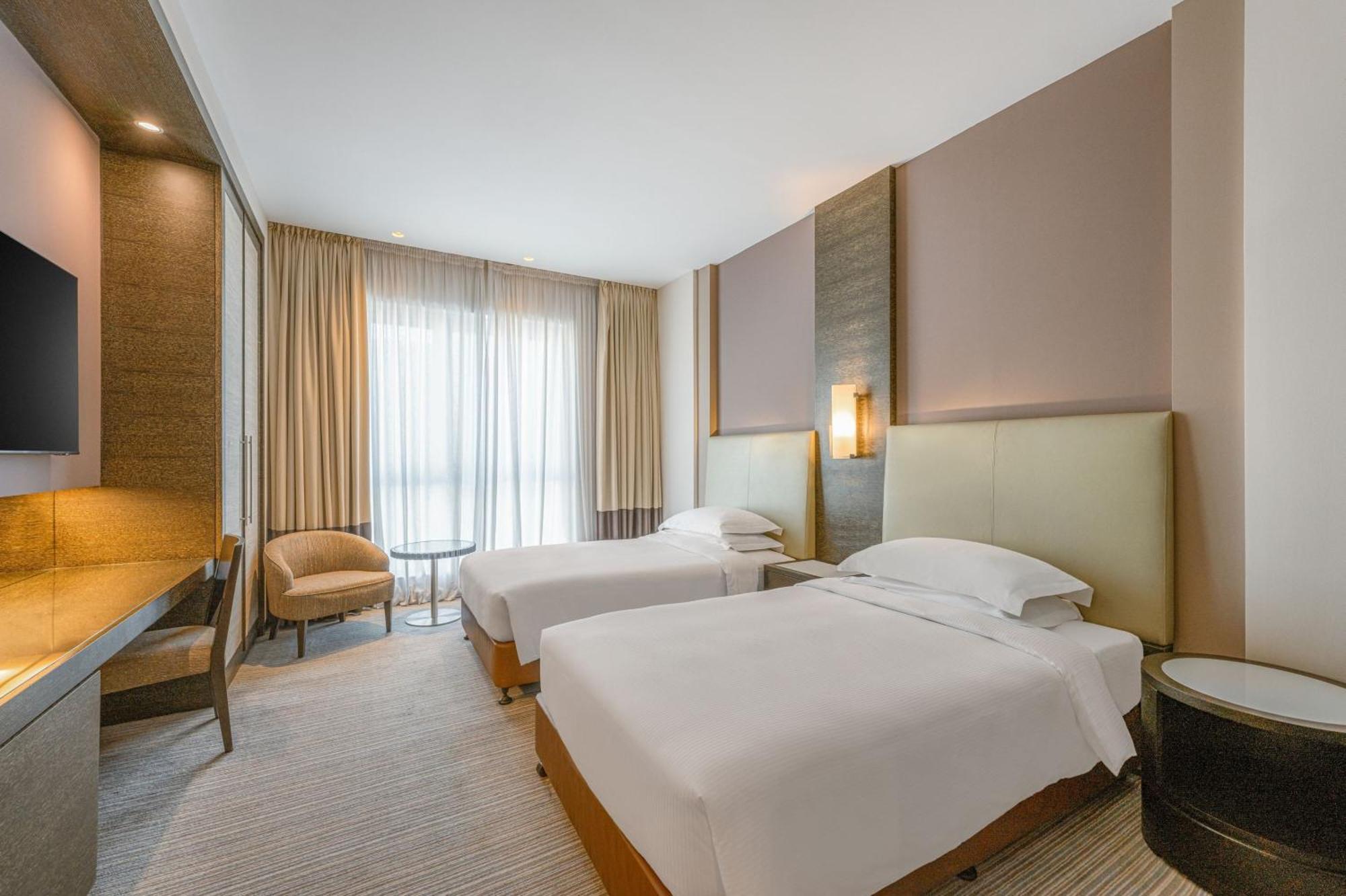 Four Points By Sheraton Al-Ajn Zewnętrze zdjęcie